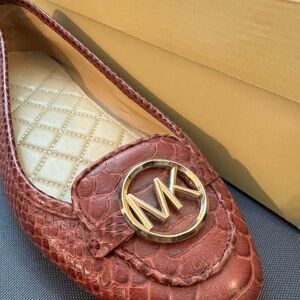 Michael Kors size 9